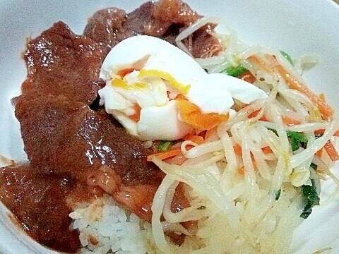 ビビンバ風焼き肉丼